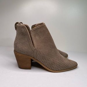 LUCKY BRAND Loria Suede Booties size 6